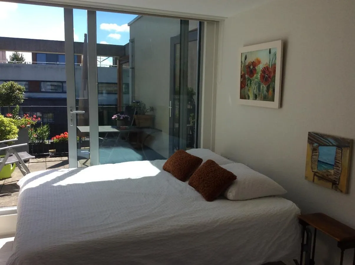 Zeer Luxe Kamer Met Vele Extra'S 헤이그 0*,  네덜란드